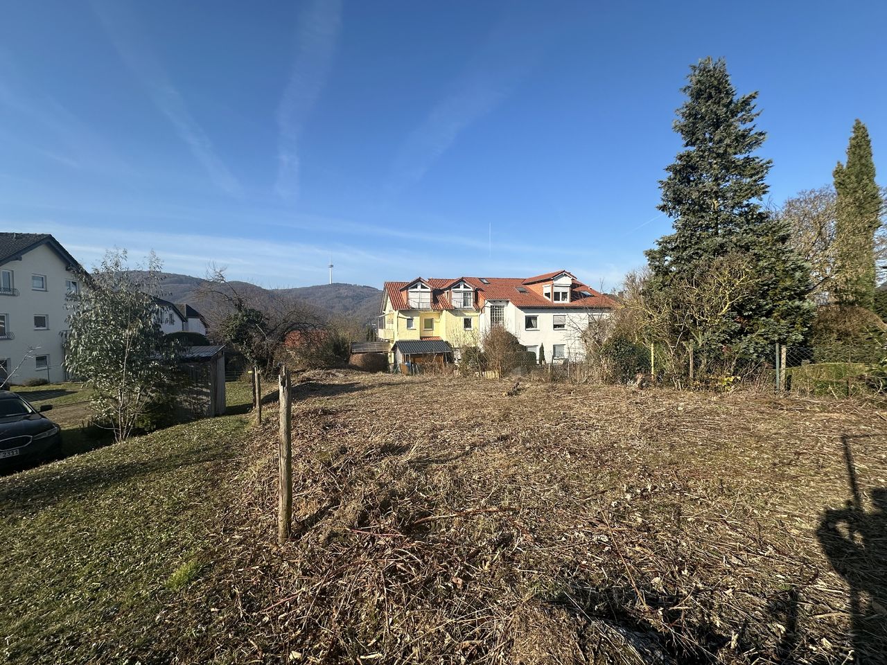 Großzügiges Grundstück in Niederlahnstein zum Kauf!
Ideal für Bauprojekte